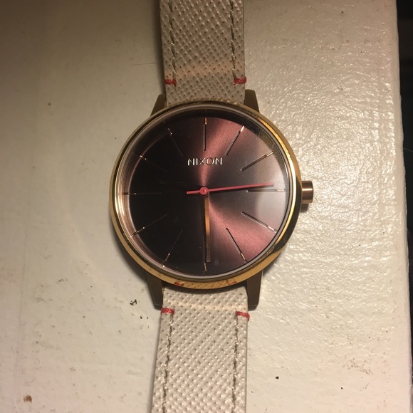 Nixon woman’s watch - Picture 4 of 7